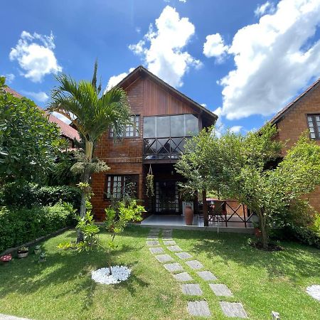 Lindo Chale Em Gravata - Condominio Mont Blanc V Kültér fotó