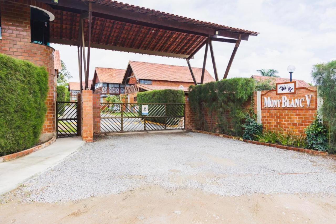 Lindo Chale Em Gravata - Condominio Mont Blanc V Kültér fotó